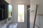 Salle d'eau avec douche italienne